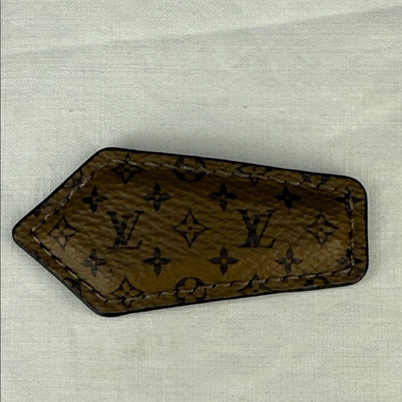 Louis Vuitton Backstage Mini Hair Clip Monogram Canvas NIB Italy main image 2
